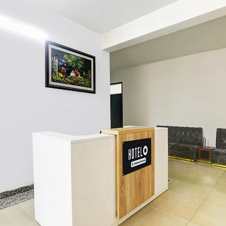 Super Hotel O Jankipuram Near Sahara State Formerly Basera Homes Hasanganj エクステリア 写真