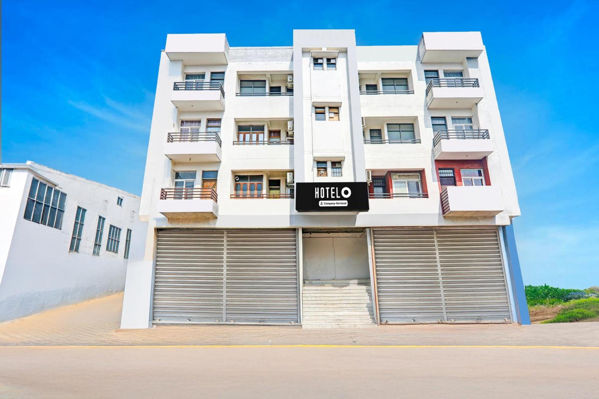 Super Hotel O Jankipuram Near Sahara State Formerly Basera Homes Hasanganj エクステリア 写真