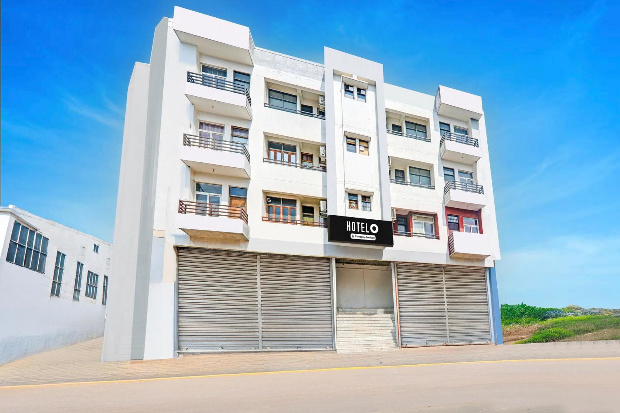 Super Hotel O Jankipuram Near Sahara State Formerly Basera Homes Hasanganj エクステリア 写真